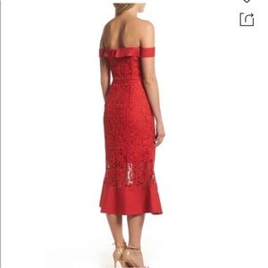 Jarlo Off The Shoulders Lace Midi Dress